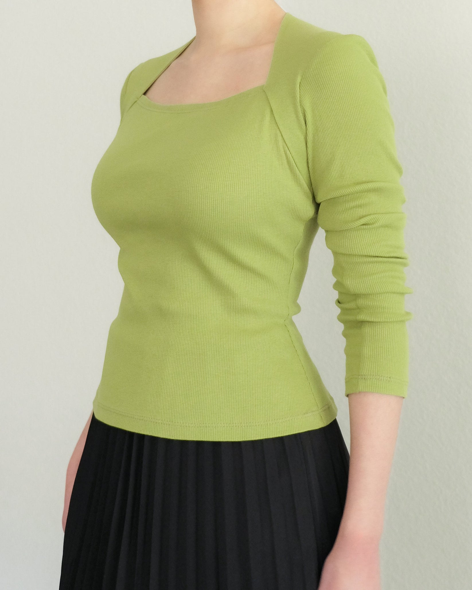 Swan Fitted Top Sewing Pattern by Dressmaking Amóre